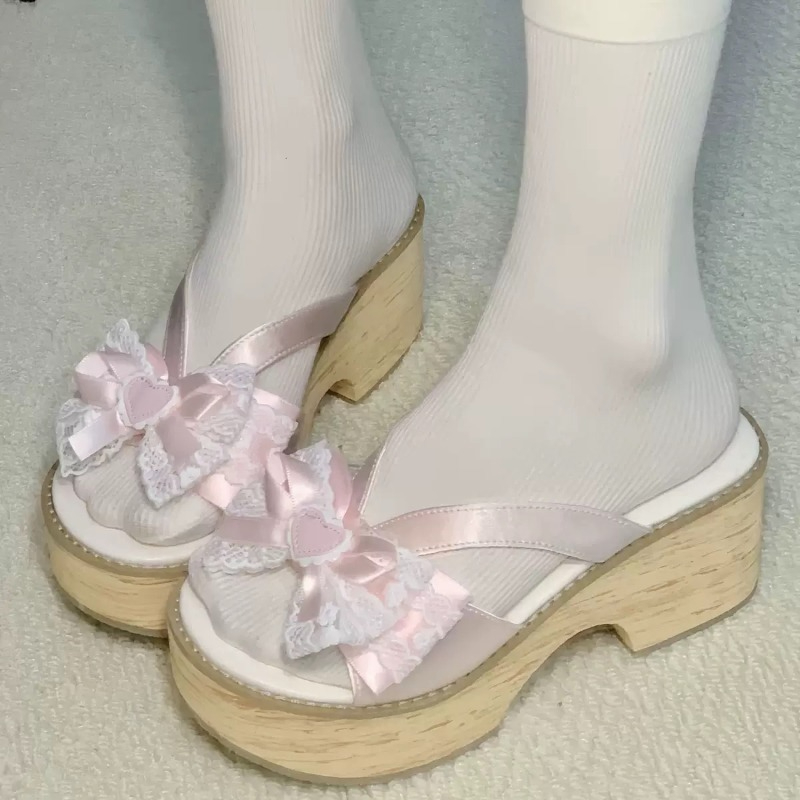 Women Shoes Japan - Tatlı Fiyonklu Ahşap Desenli Kalın Tabanlı