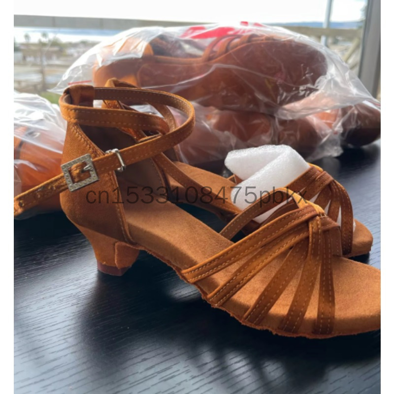 Women Shoes Kinds - Yetişkin Saten Latin Dans Ayakkabıları Yumuşak